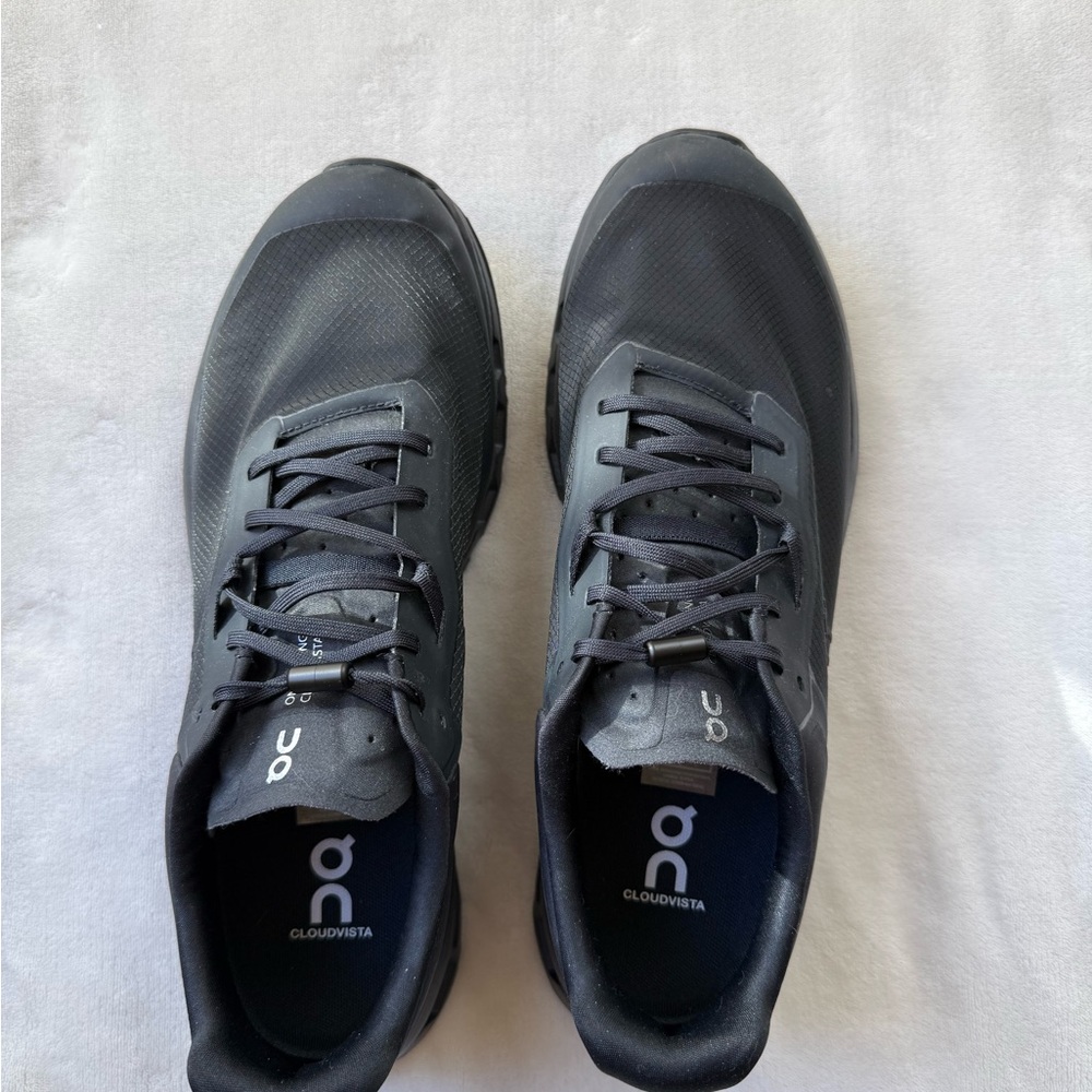 On Running Cloudvista Men's Black Athletic Shoes